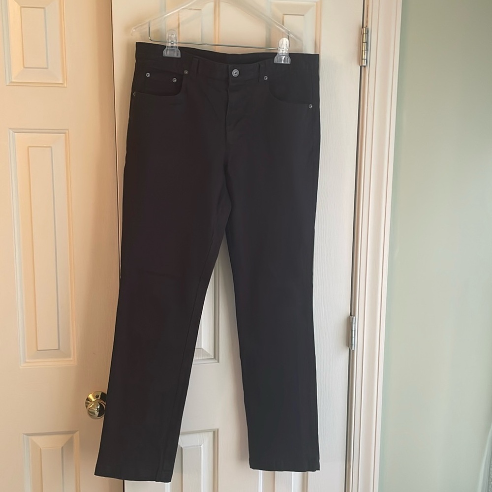 New men’s black jeans pants in size 32W 32L